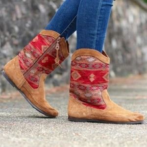 Minnetonka Baja Boot in Red, Size 7